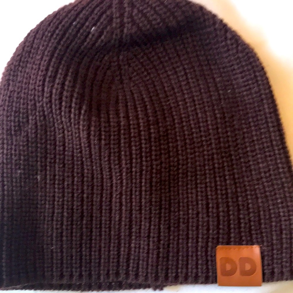 Dunkin Donuts brownish/ burgundy skull cap with DD initials